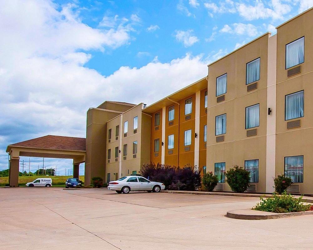 Comfort Suites Jackson-Cape Girardeau Екстер'єр фото