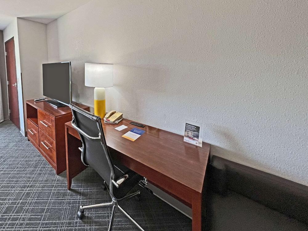 Comfort Suites Jackson-Cape Girardeau Екстер'єр фото