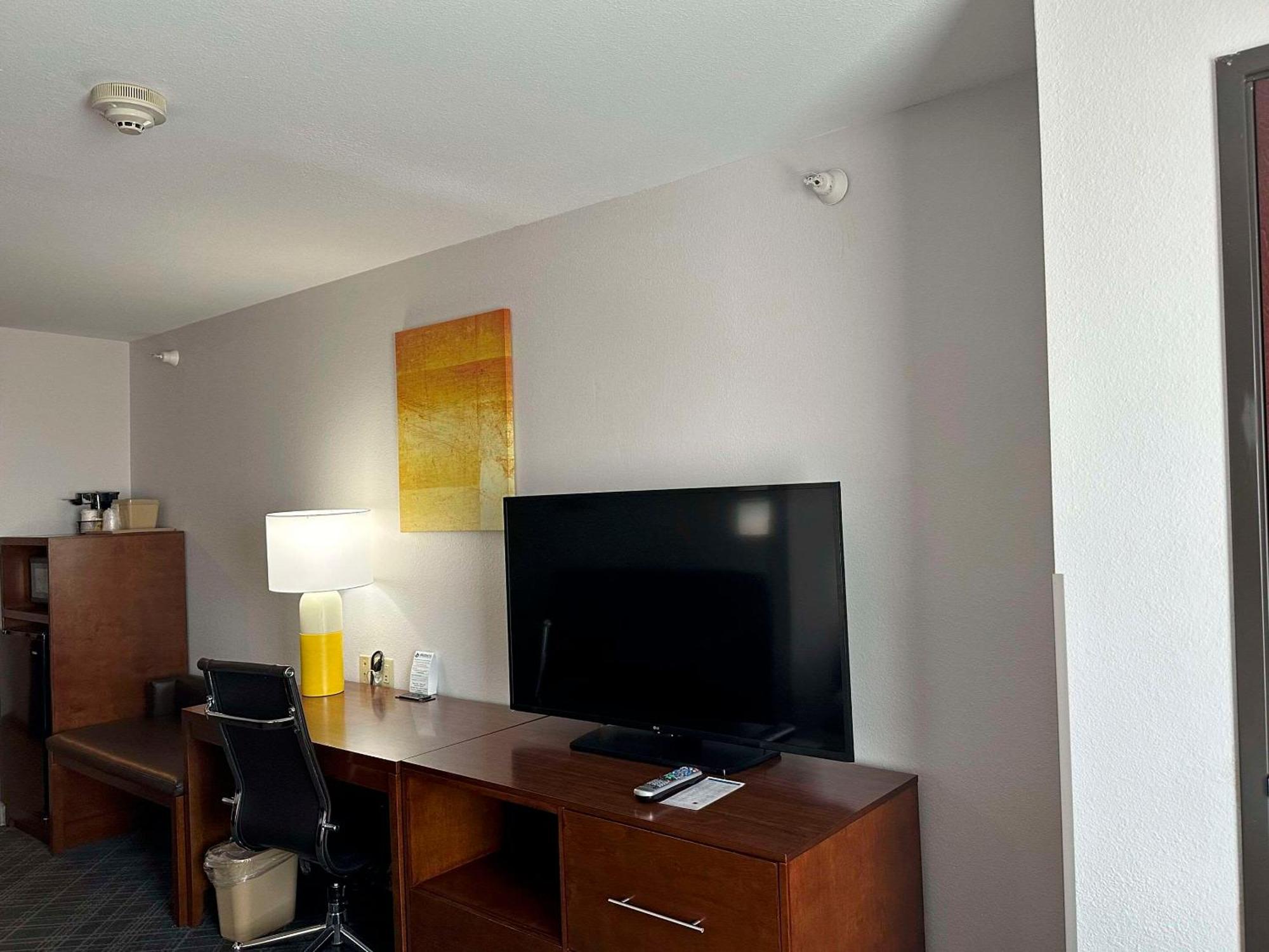 Comfort Suites Jackson-Cape Girardeau Екстер'єр фото