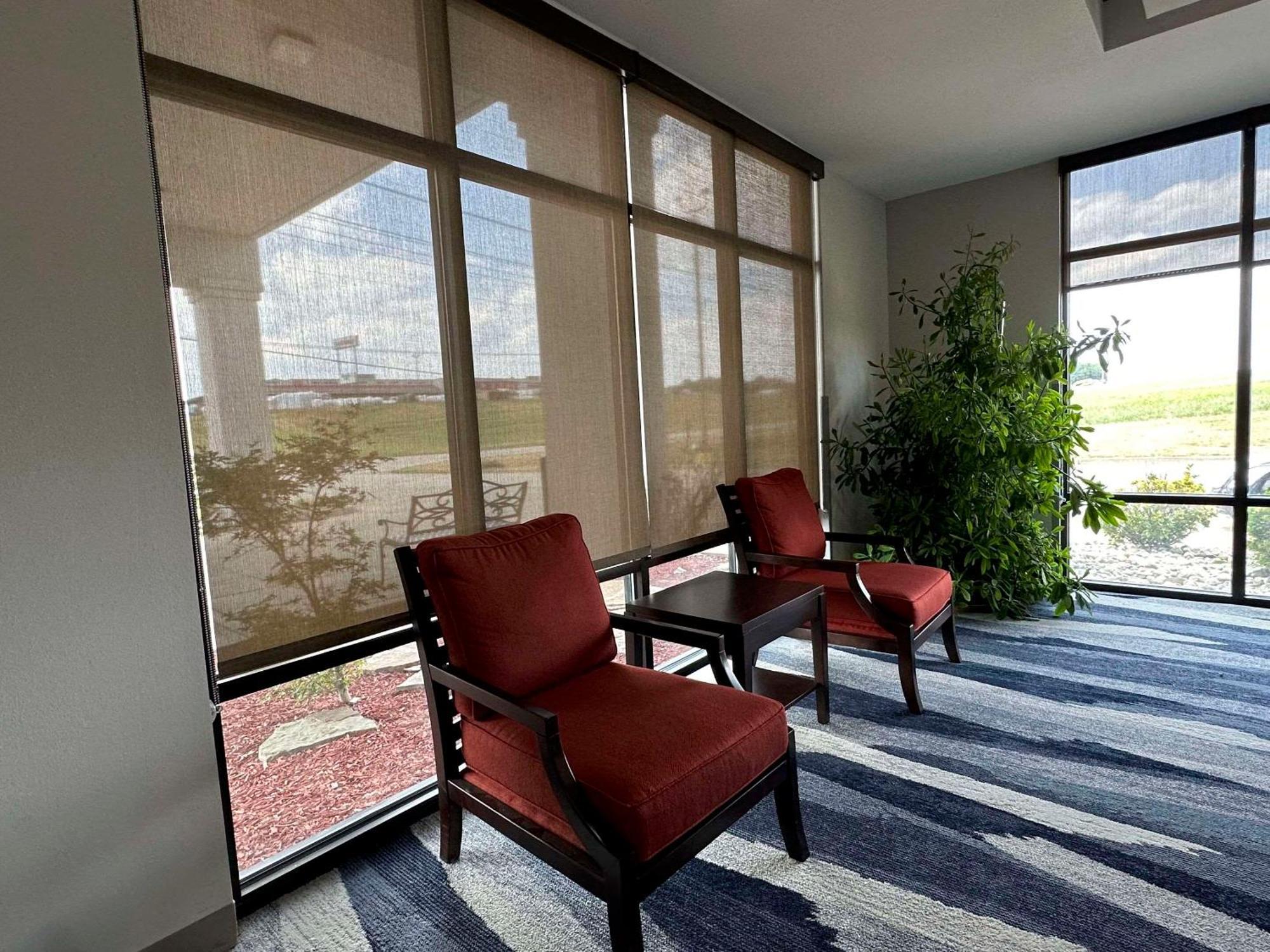 Comfort Suites Jackson-Cape Girardeau Екстер'єр фото